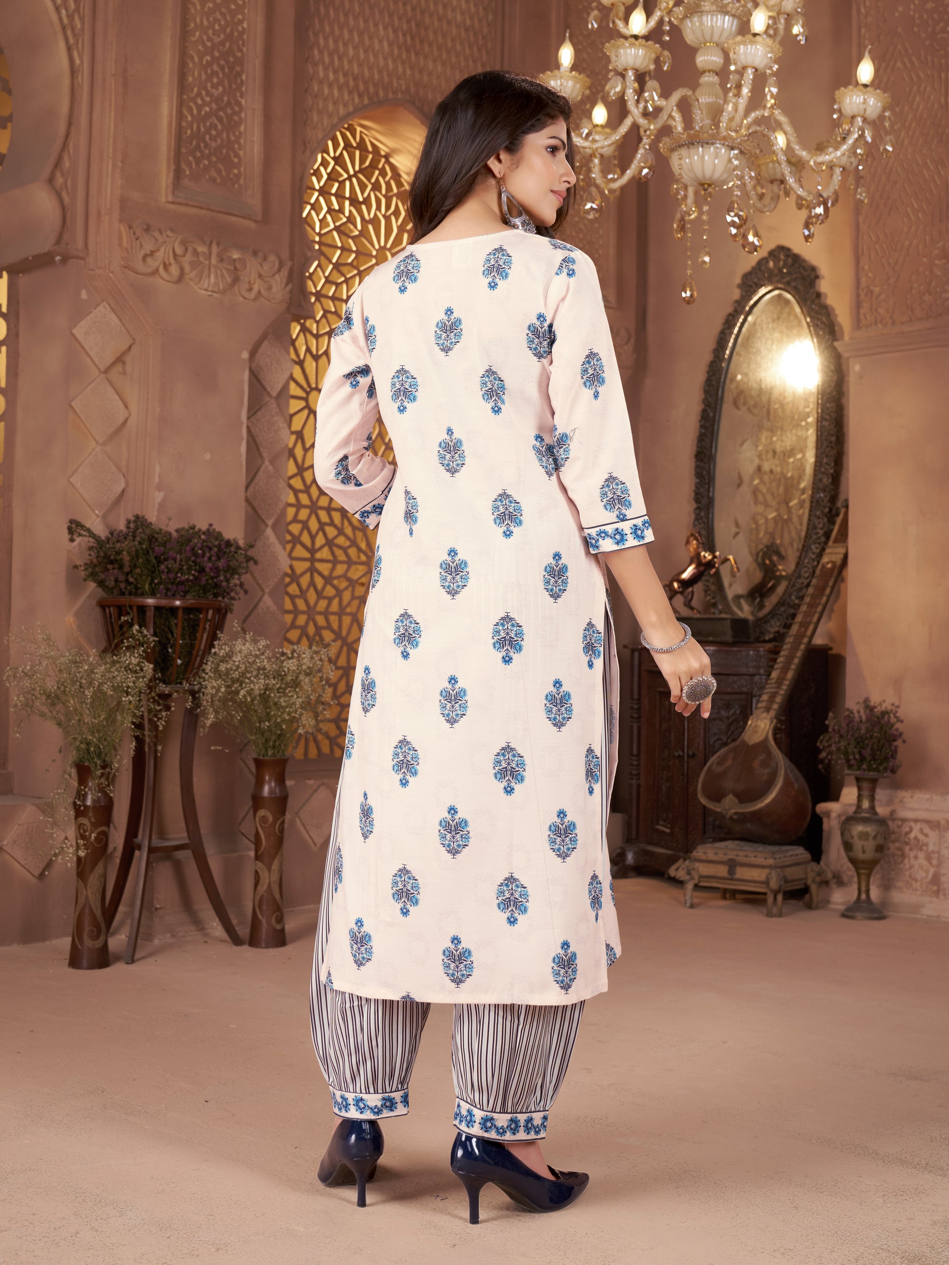 Kaairra Pure Cotton Blue Flora Women's Suit
