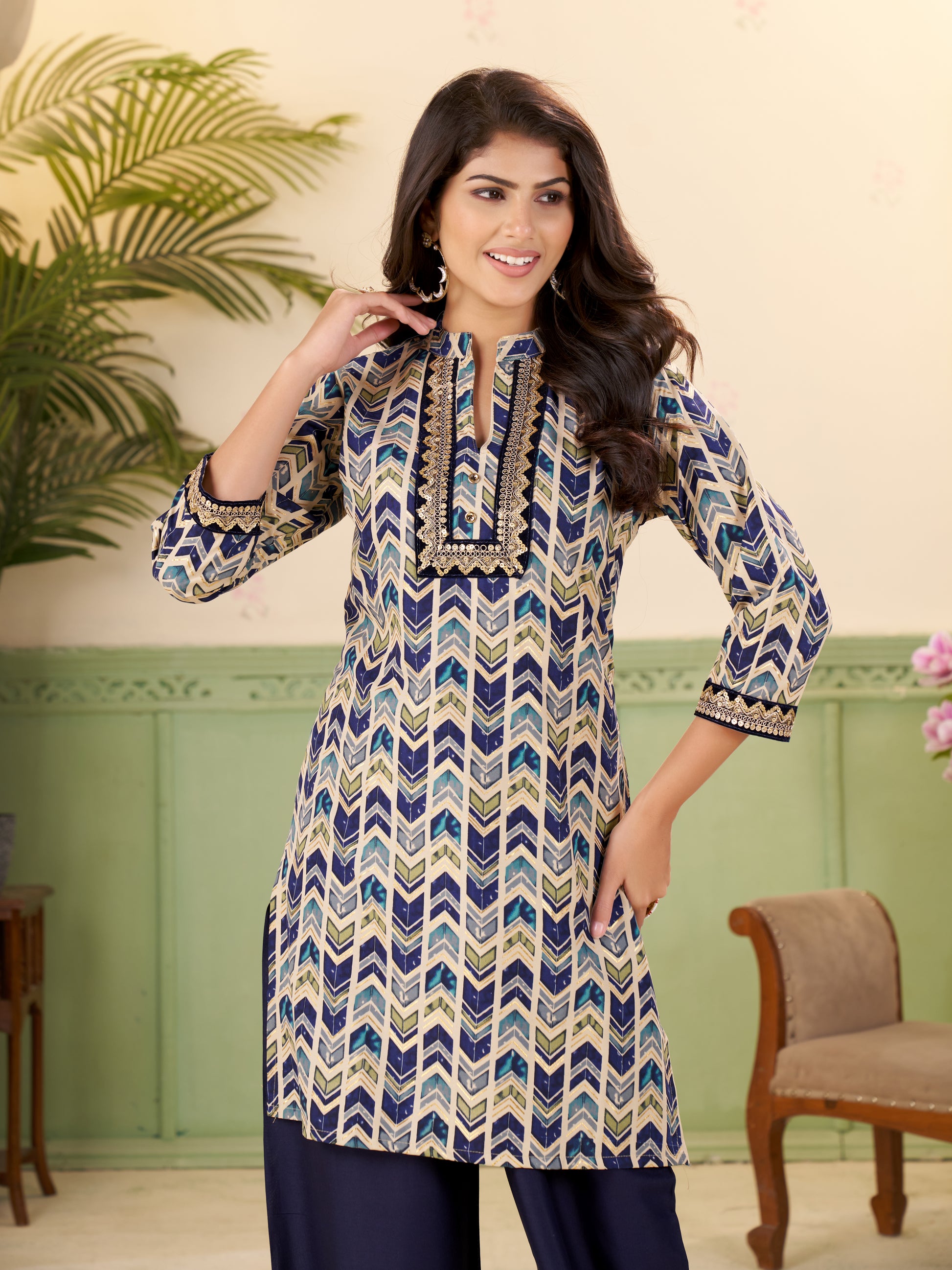Kaairra Kurti With Patiyala Set